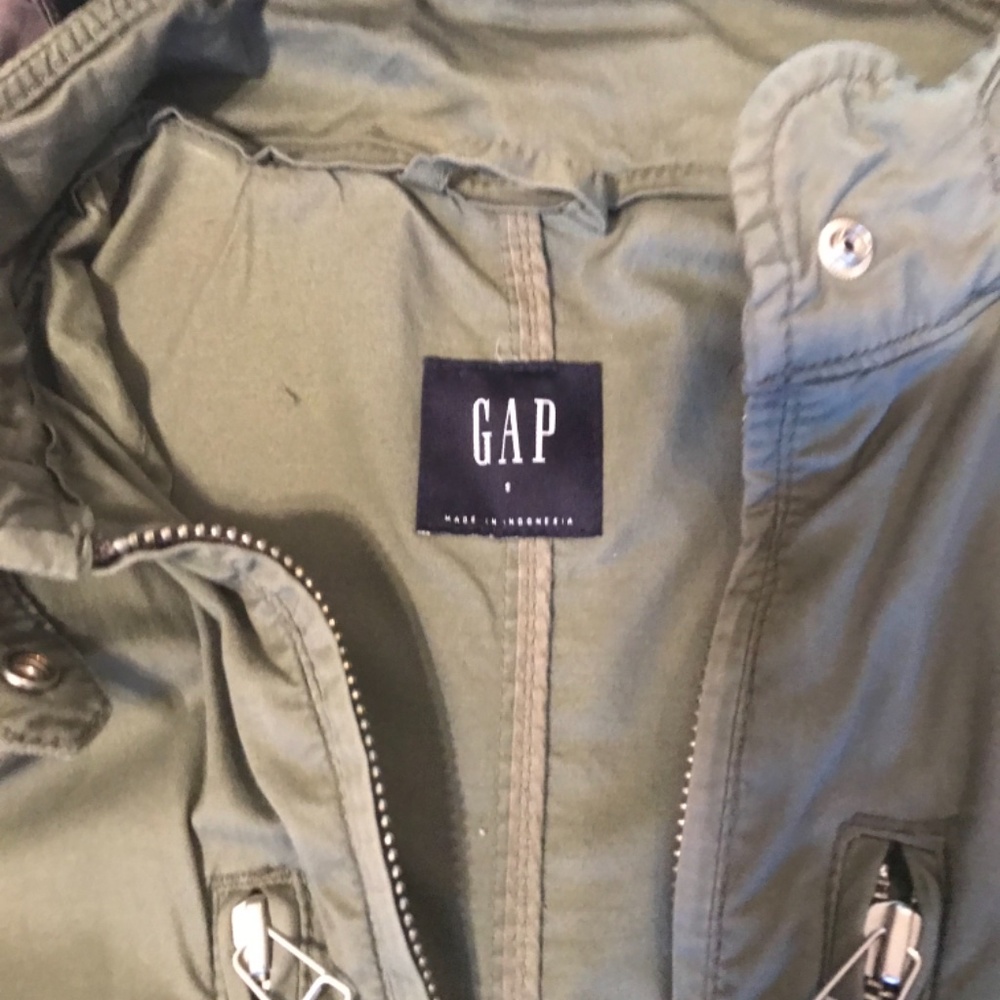 Gap Lightweight Jacket - image 5